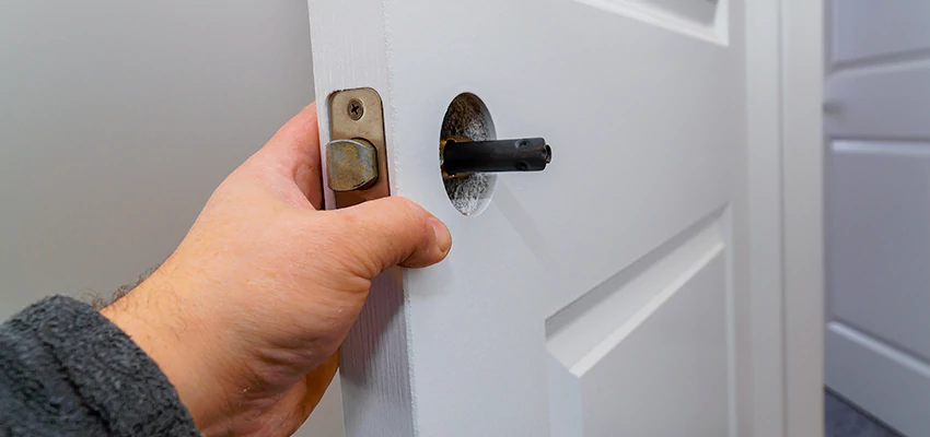 Nighttime Locksmith For Lock Repair in Crystal Lake, IL