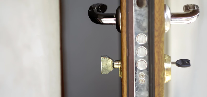 Holiday Emergency Locksmith in Crystal Lake, Illinois