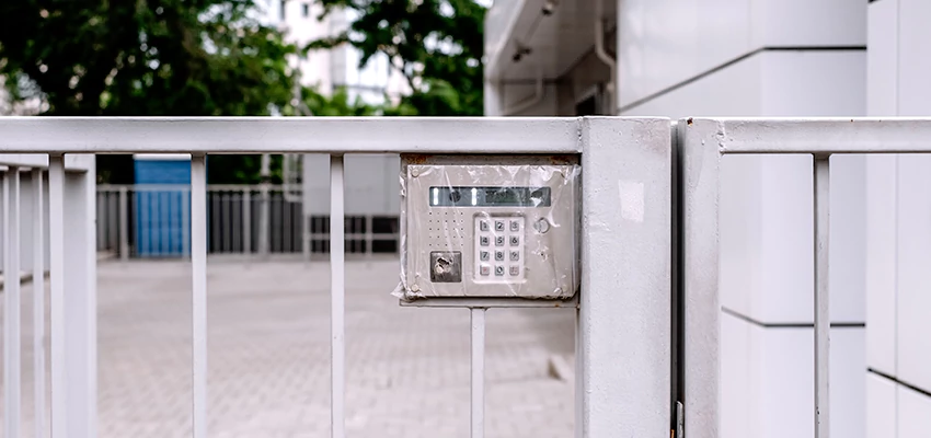 Gate Locks For Metal Gates in Crystal Lake, Illinois