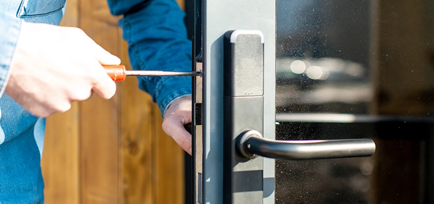 Aluminium Door Lock Replacement in Crystal Lake, Illinois