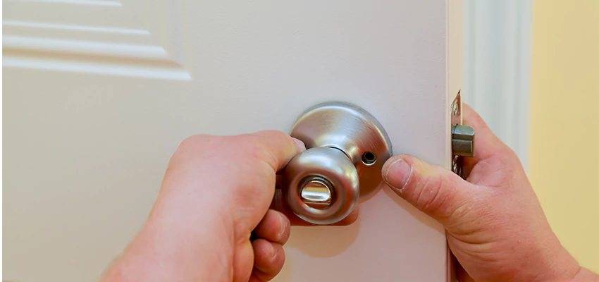 After-hours Locksmith For Lock And Key Installation in Crystal Lake, IL