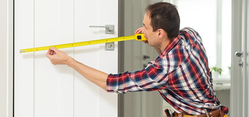 Bonded & Insured Locksmiths For Lock Repair in Crystal Lake, Illinois